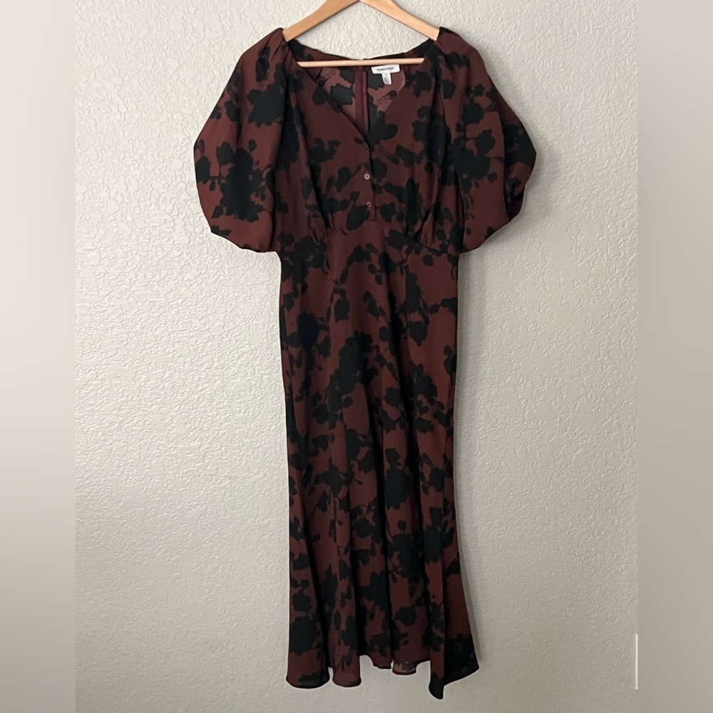 Nordstrom Midi Puff Sleeve Dress Black Floral on Brown size Medium